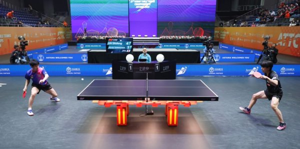 本信选配 两度起死回生，国乒男队让二追三晋级亚锦赛决赛，日本队一晚上白忙活了